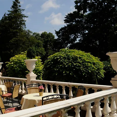 Kasteel Wurfeld فندق 4*