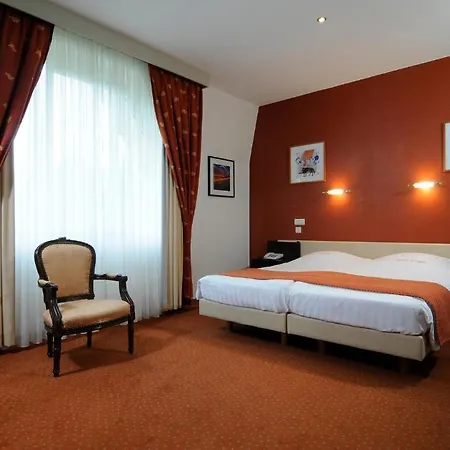 Kasteel Wurfeld 4* ماسايك