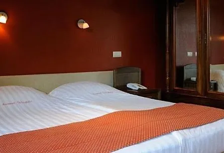 Kasteel Wurfeld 4*