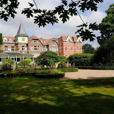 Kasteel Wurfeld فندق 4*